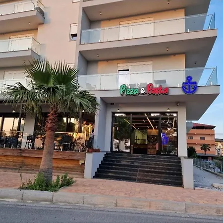 Anchor Ξενοδοχείο Shëngjin