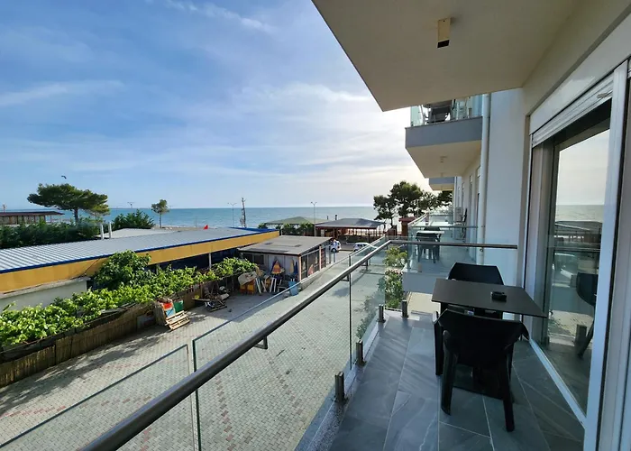 Ξενοδοχείο Anchor Shëngjin